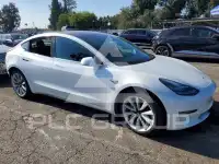 2018 Tesla Model 3 фото