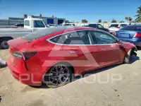 2018 Tesla Model 3 фото