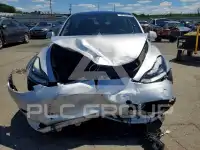 2018 Tesla Model 3 фото