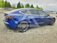 2018 Tesla Model 3 фото