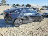2018 Tesla Model 3 фото