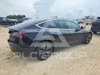 2018 Tesla Model 3 photo