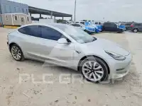 2018 Tesla Model 3 photo