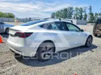 2018 Tesla Model 3 фото