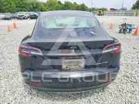 2018 Tesla Model 3 photo
