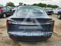 2018 Tesla Model 3 photo