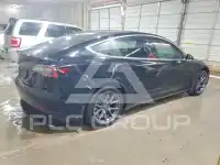 2018 Tesla Model 3 photo
