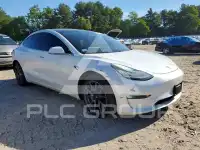 2018 Tesla Model 3 photo