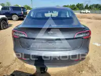 2018 Tesla Model 3 photo