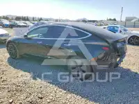 2018 Tesla Model 3 фото