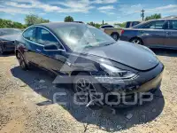 2018 Tesla Model 3 photo
