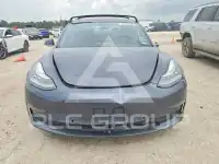 2018 Tesla Model 3 photo