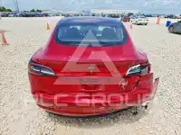 2018 Tesla Model 3 фото