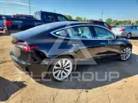 2018 Tesla Model 3 фото