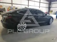2018 Tesla Model 3 photo