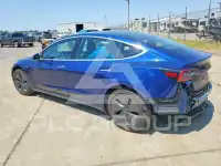 2018 Tesla Model 3 фото
