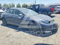 2018 Tesla Model 3 фото