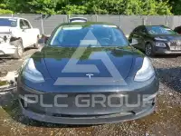 2018 Tesla Model 3 фото