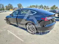 2018 Tesla Model 3 фото