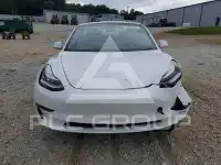 2018 Tesla Model 3 фото