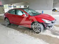 2018 Tesla Model 3 фото