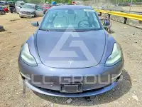 2018 Tesla Model 3 photo