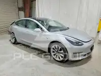 2018 Tesla Model 3 photo