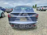 2018 Tesla Model 3 фото