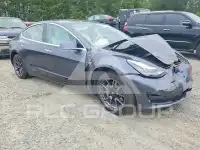 2018 Tesla Model 3 photo