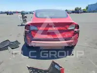 2018 Tesla Model 3 фото