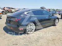 2018 Tesla Model 3 photo
