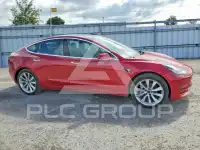 2018 Tesla Model 3 фото