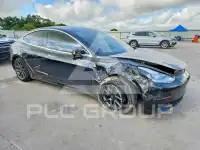 2018 Tesla Model 3 photo