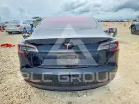 2018 Tesla Model 3 photo