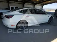 2018 Tesla Model 3 фото