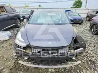 2018 Tesla Model 3 фото