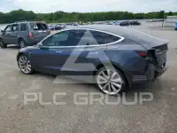 2018 Tesla Model 3 фото