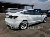 2018 Tesla Model 3 фото