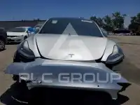 2018 Tesla Model 3 фото