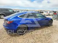 2018 Tesla Model 3 photo