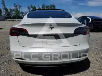 2018 Tesla Model 3 фото