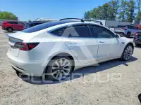 2018 Tesla Model 3 фото
