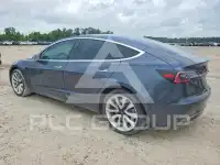 2018 Tesla Model 3 фото