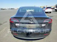 2018 Tesla Model 3 photo