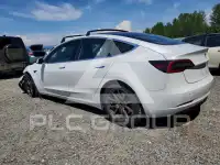 2018 Tesla Model 3 фото