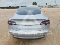 2018 Tesla Model 3 photo