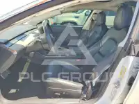 2018 Tesla Model 3 фото