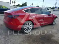 2018 Tesla Model 3 фото