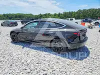 2018 Tesla Model 3 фото