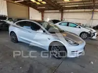 2018 Tesla Model 3 фото